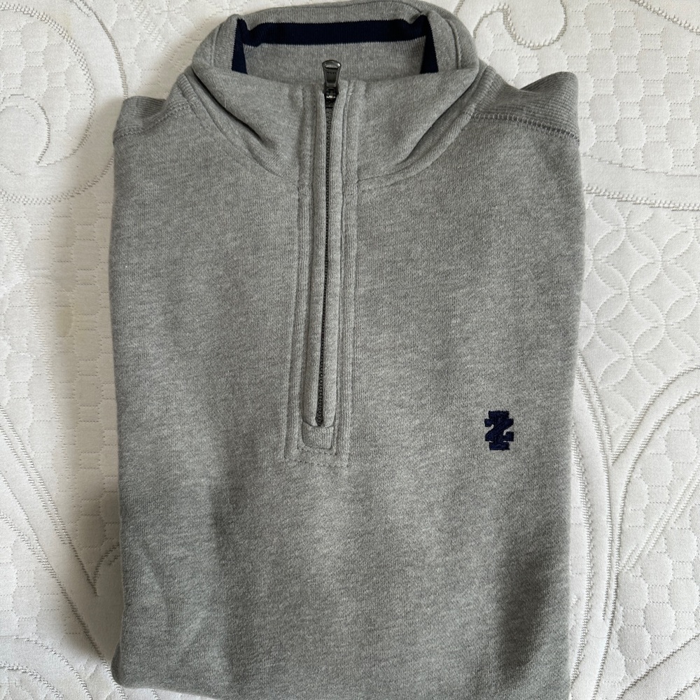 Men’s NWT Izod Half Zip Pullover Grey Sweater Size S
